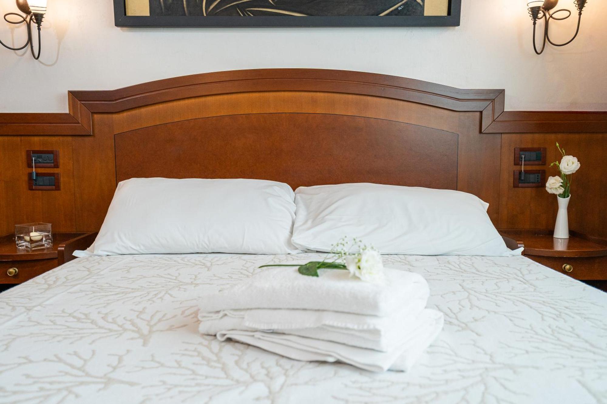 Art Hotel Santa Lucia Termoli Eksteriør billede