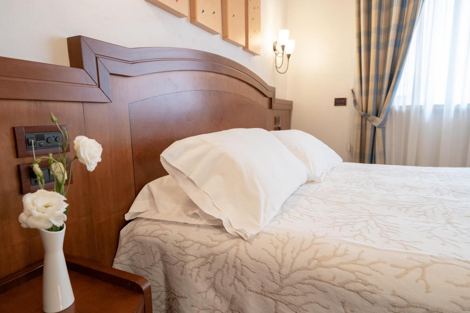 Art Hotel Santa Lucia Termoli Eksteriør billede
