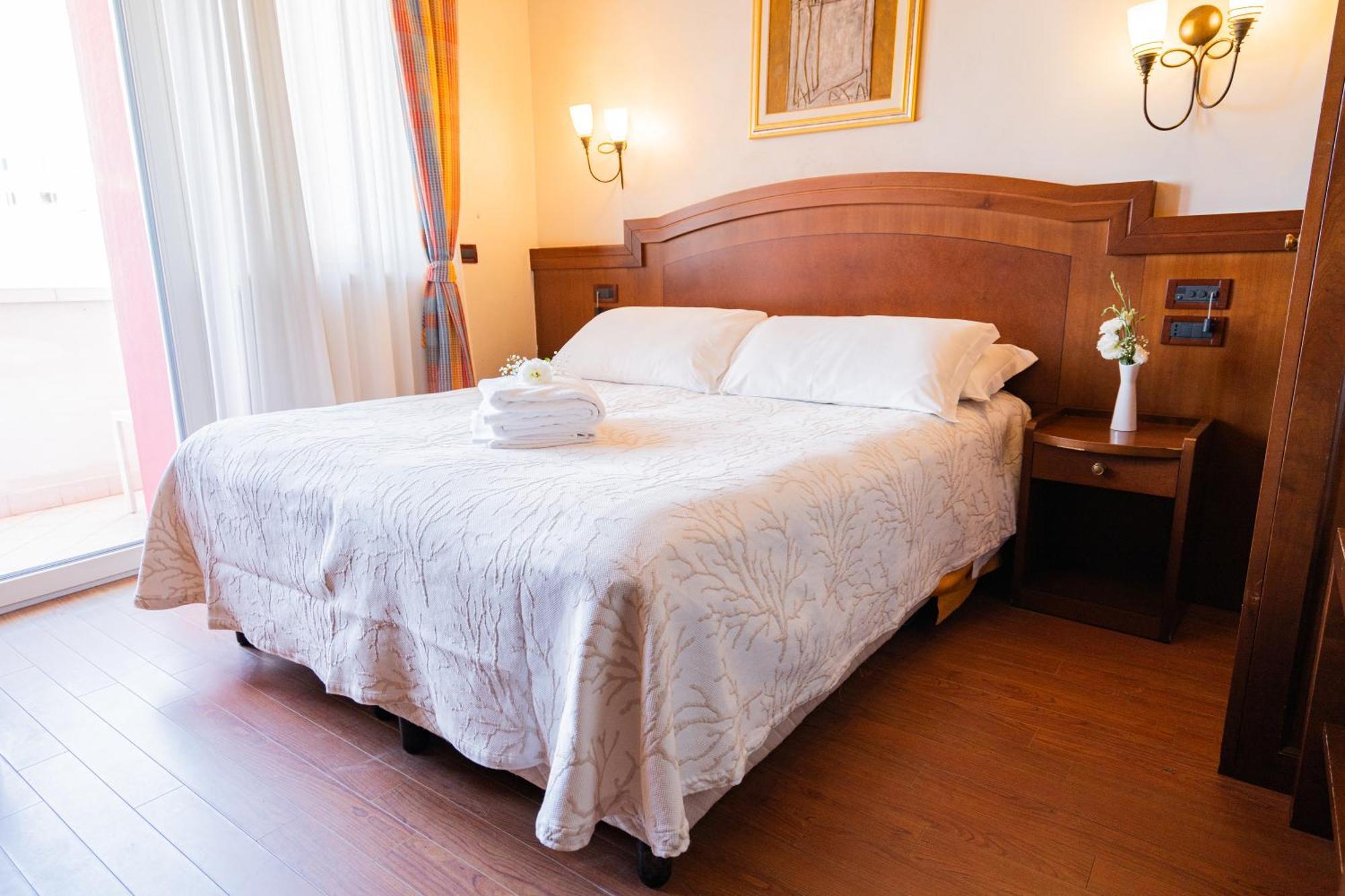 Art Hotel Santa Lucia Termoli Eksteriør billede