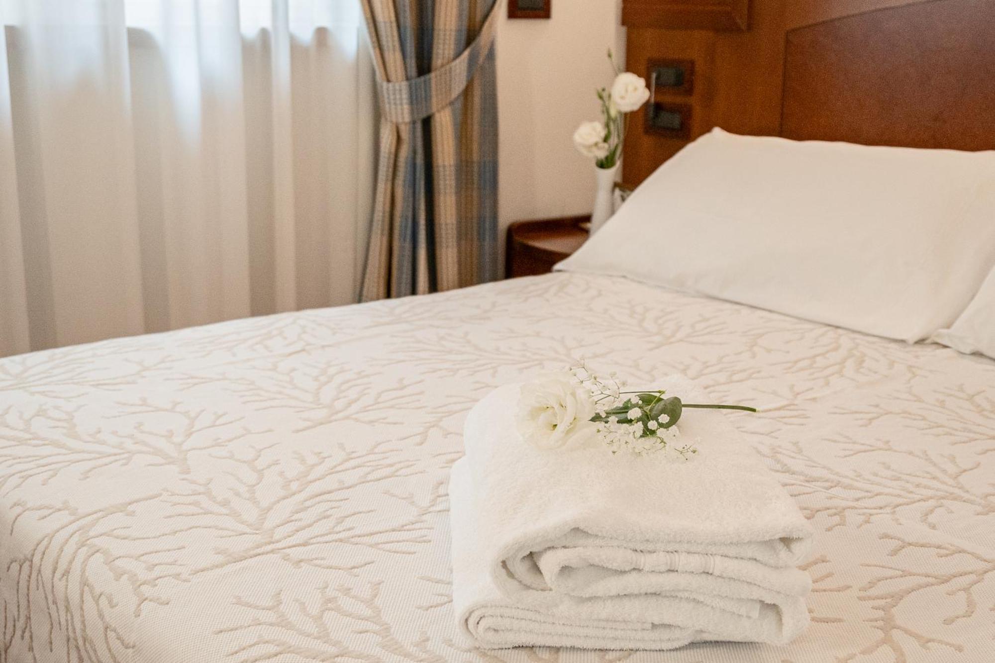 Art Hotel Santa Lucia Termoli Eksteriør billede