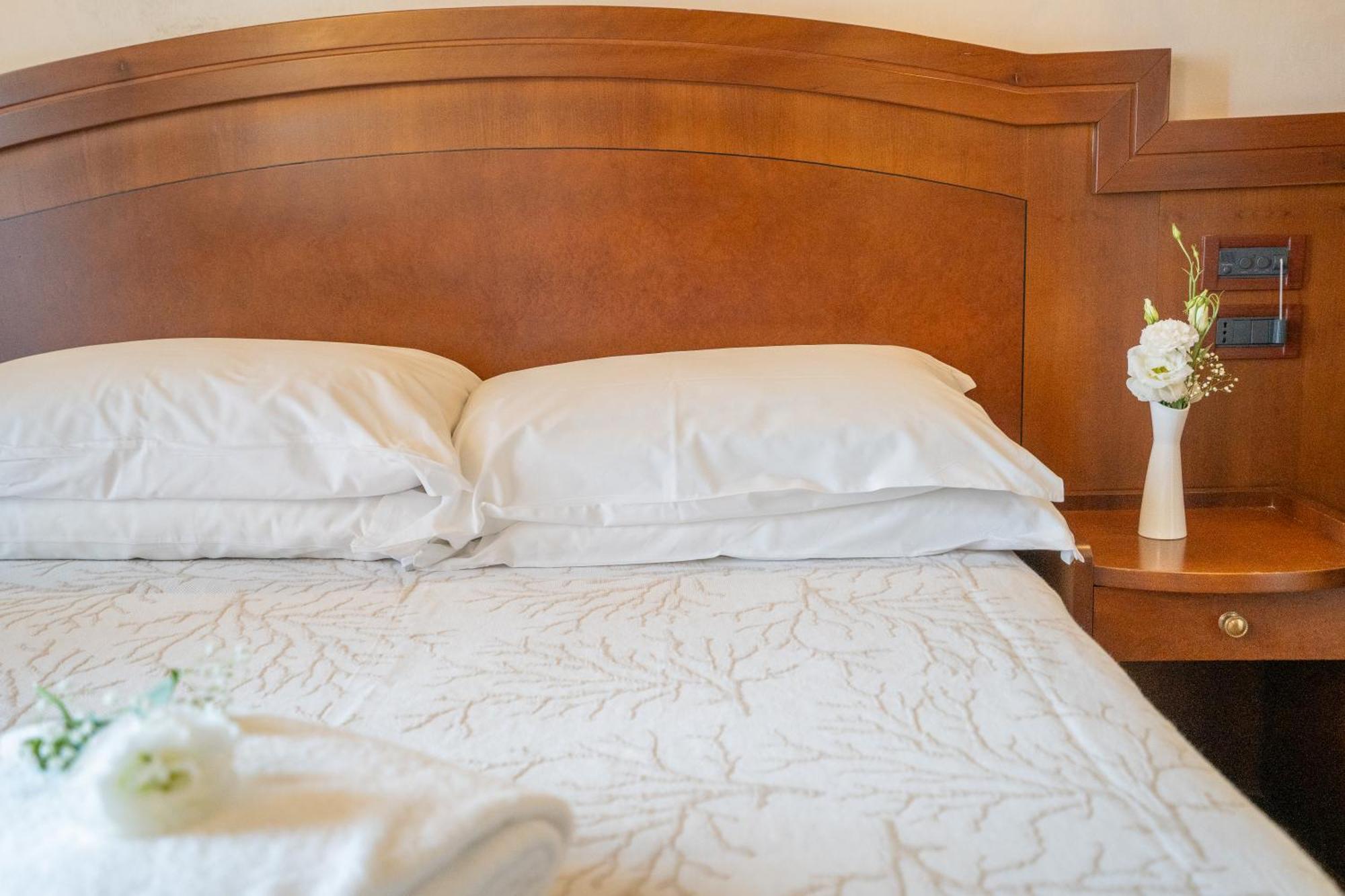 Art Hotel Santa Lucia Termoli Eksteriør billede