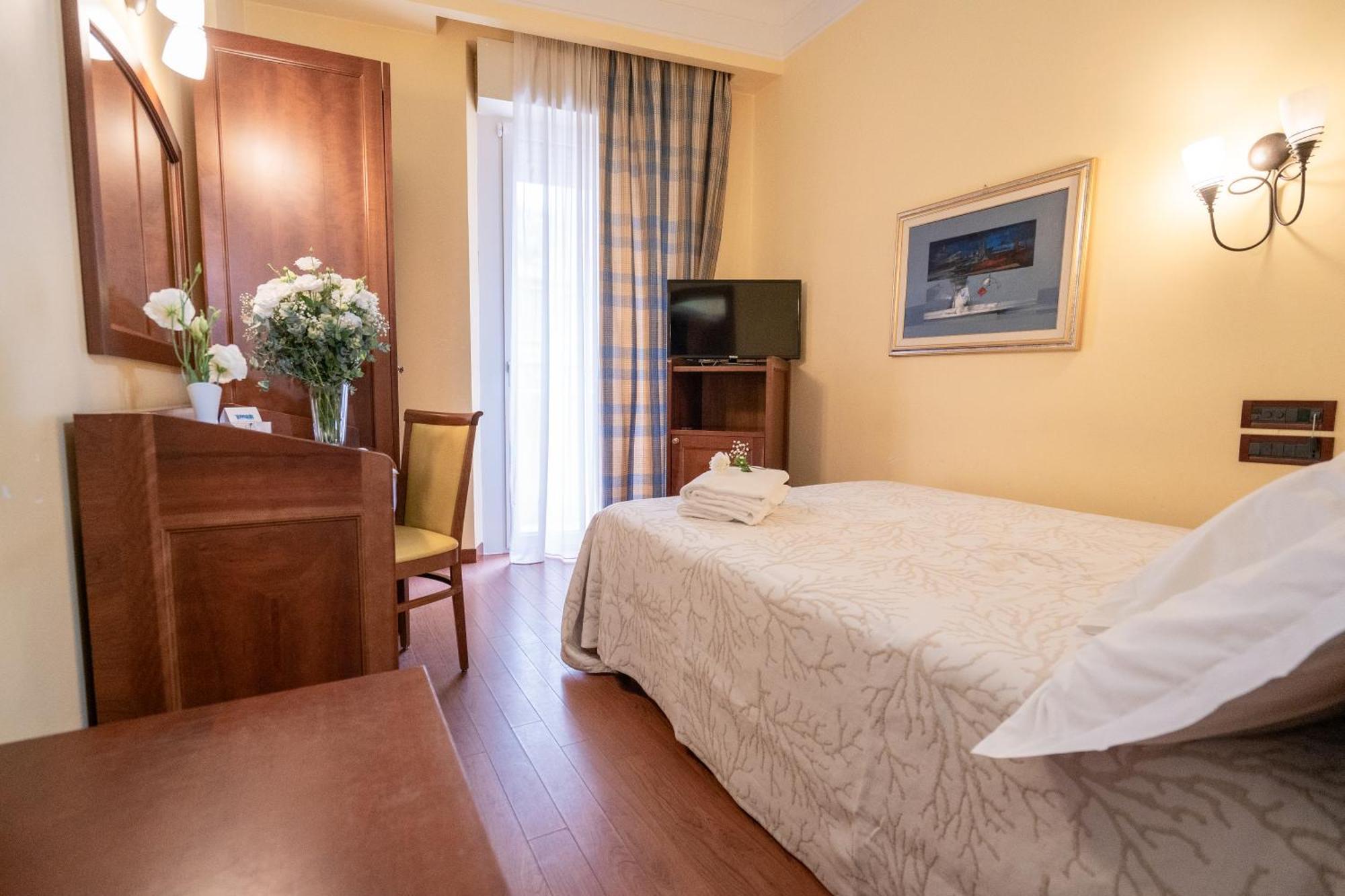 Art Hotel Santa Lucia Termoli Eksteriør billede