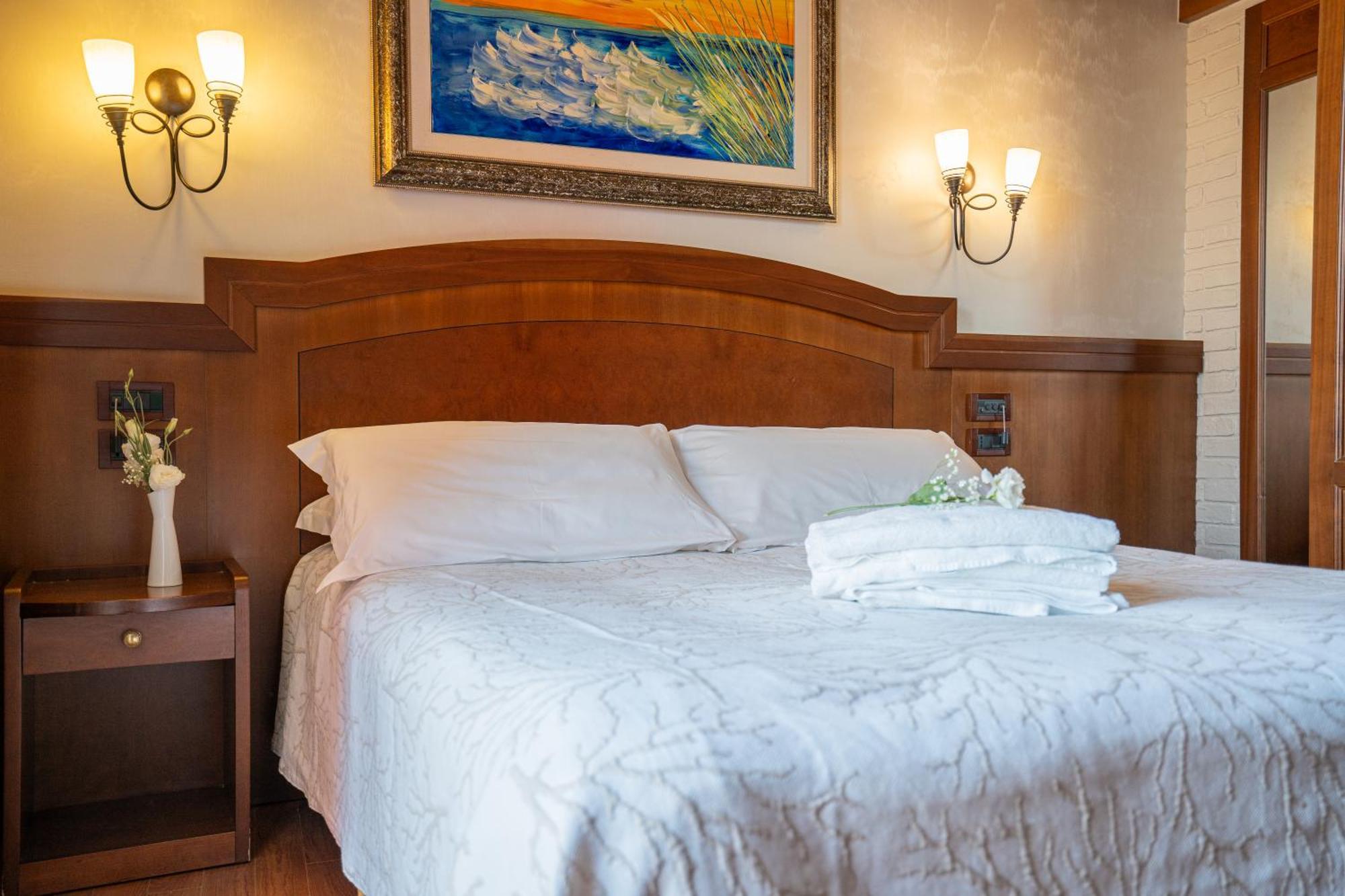 Art Hotel Santa Lucia Termoli Eksteriør billede